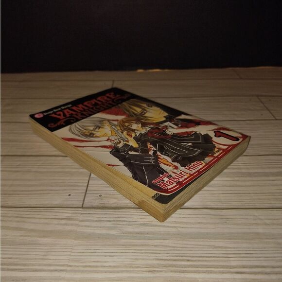 Vampire Knight Vol. 1 Matsuri Hino Shojo Beat Manga Book Graphic Novel Viz Media - Picture 8 of 9